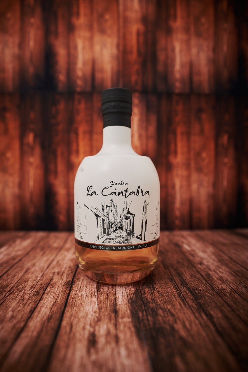 Botella Ginebra La Cántabra (Sierra del Oso)